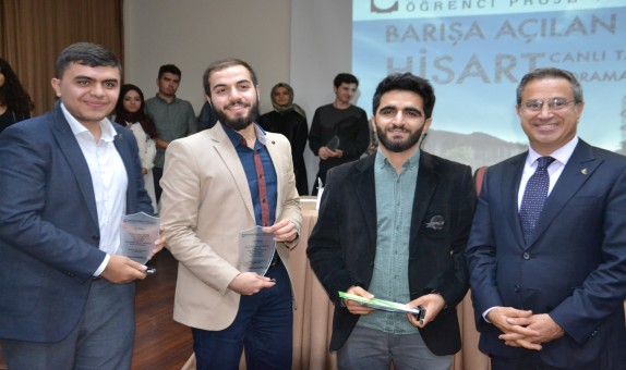 Çuhadaroğlu'nun Her Yıl Düzenlediği Geleneksel Öğrenci Proje Yarışması Sonuçlandı Çuhadaroğlu'nun Her Yıl Düzenlediği Geleneksel Öğrenci Proje Yarışması Sonuçlandı