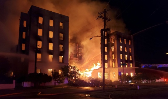 Yangın Tahmin Modeli ve Taşıma Sistemi için Yangın Riskinin Otomatik Hesaplanması