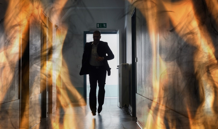 Yangında İnsan Davranışlarının İncelenmesi ve Değerlendirilmesi Yangında İnsan Davranışlarının İncelenmesi ve Değerlendirilmesi