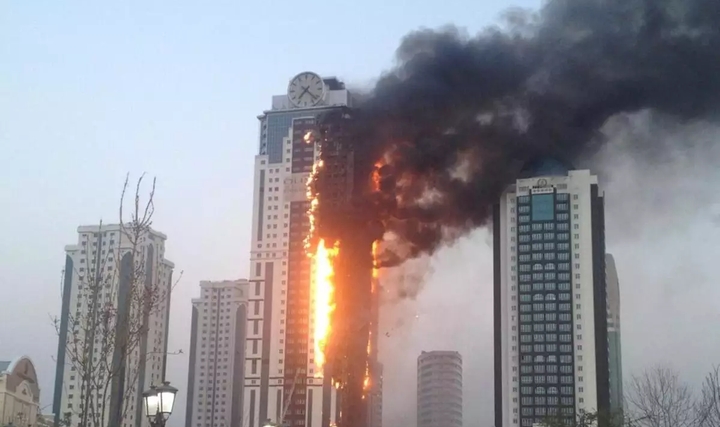 Kent ve Bina Arayüzünde Yangın Güvenlik Önlemleri Kent ve Bina Arayüzünde Yangın Güvenlik Önlemleri