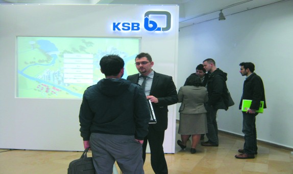 "GeleceğeBakanGöz" Üniversiteleri Dolaşmaya Başladı...