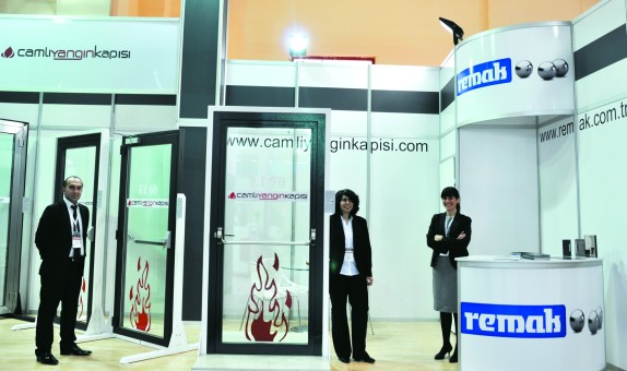 REMAK, Camlı Yangın Kapıları ile Kapı Fuarı'ndaydı