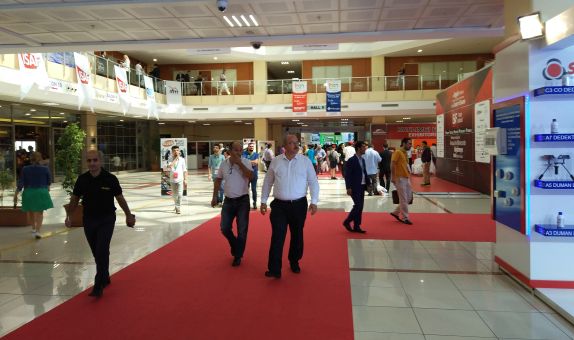 ISAF Fuarı Devam Ediyor