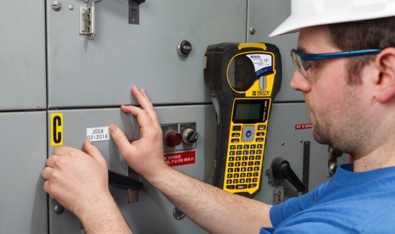 Brady'den: Boru İşaretleyiciler ile Gıda ve Personel Güvenliğini Artırın (Vaka çalışması)