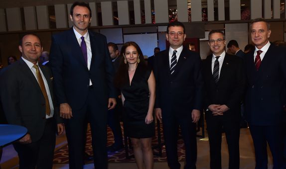 Çuhadaroğlu 65. Yılını 'Dürüst İzler' ile birlikte kutladı Çuhadaroğlu 65. Yılını 'Dürüst İzler' ile birlikte kutladı