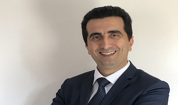 Erdal Bozok İzocam Satış ve Pazarlama Direktörü Oldu Erdal Bozok İzocam Satış ve Pazarlama Direktörü Oldu