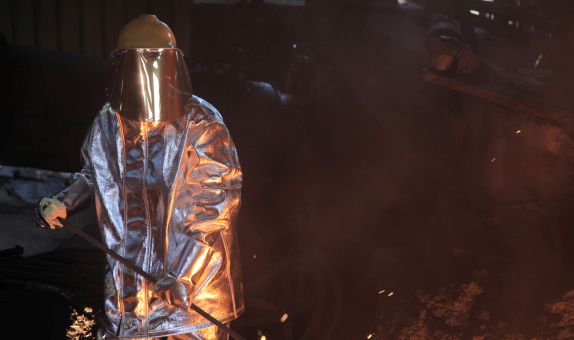 Erimiş Metal Sıçramalarına Karşı Koruyucu Elbiseler