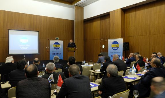 Hes Kablo Yöneticileri ve Bayileri Kayseri'de Buluştu Hes Kablo Yöneticileri ve Bayileri Kayseri'de Buluştu