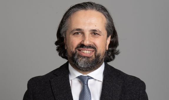 "Büyüme Süreçlerine Devam Ediyoruz" "Büyüme Süreçlerine Devam Ediyoruz"